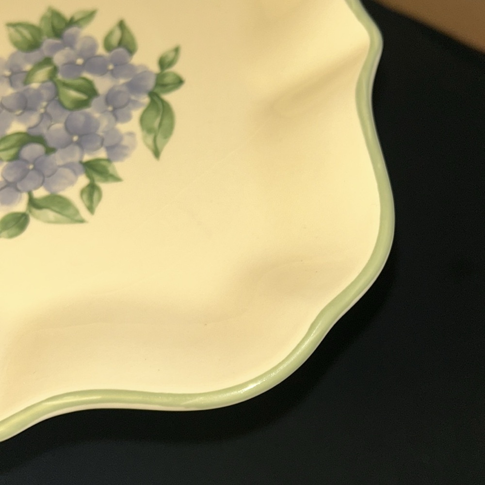 Pfaltzgraff purple and Green Floral Dinnerware Plate - Picture 6 of 8